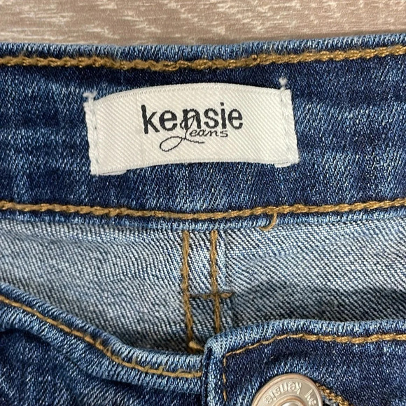 NWOT Kensie Jeans The Effortless Skinny Crop Denim Jeans 8/29 - Picture 12 of 16